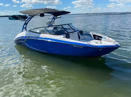 Yamaha 242X Wakesurf Boat Rental Option